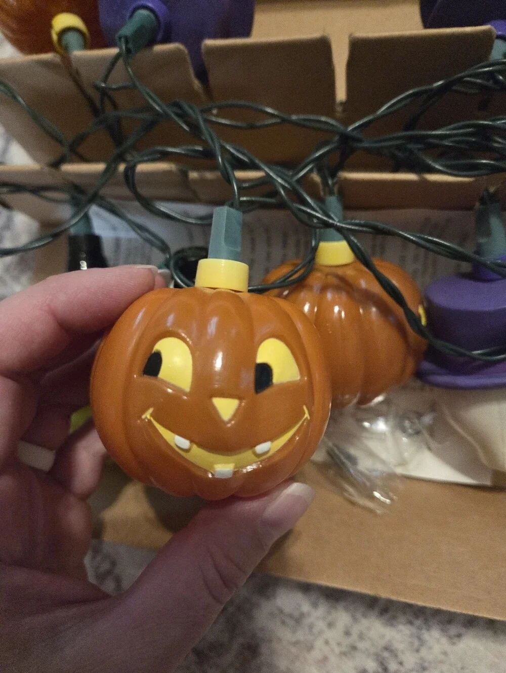 Vtg Avon Glowing Ghouls Halloween Lights